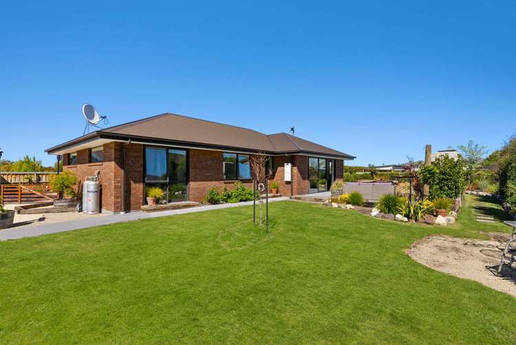 2/32 Glenmark Drive Waipara_13