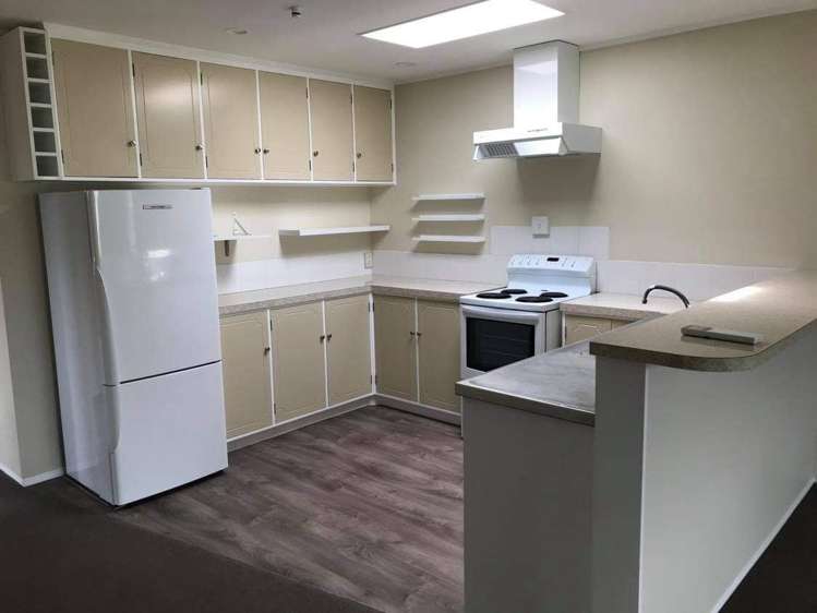 1/6 Tatua Place Conifer Grove_2