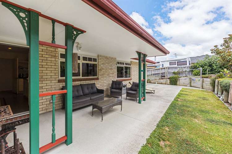 57 Chesterfield Way Orewa_23