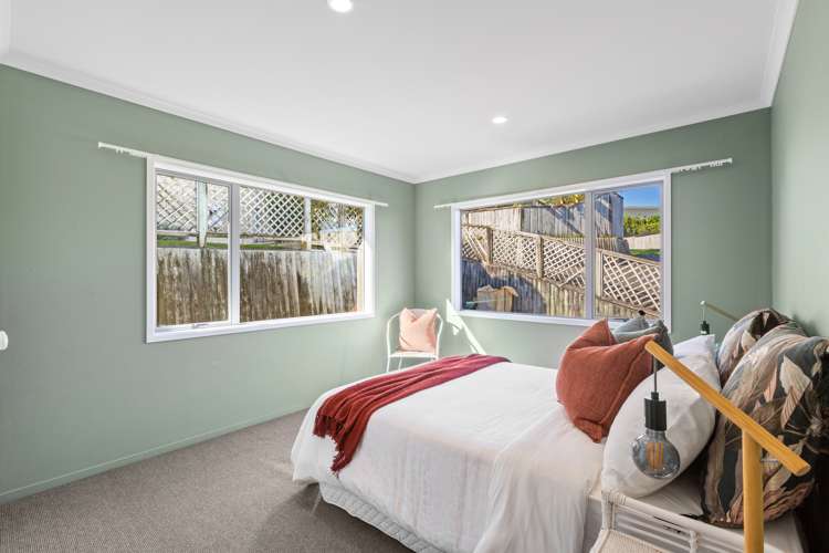 1154a South Road Oakura_10