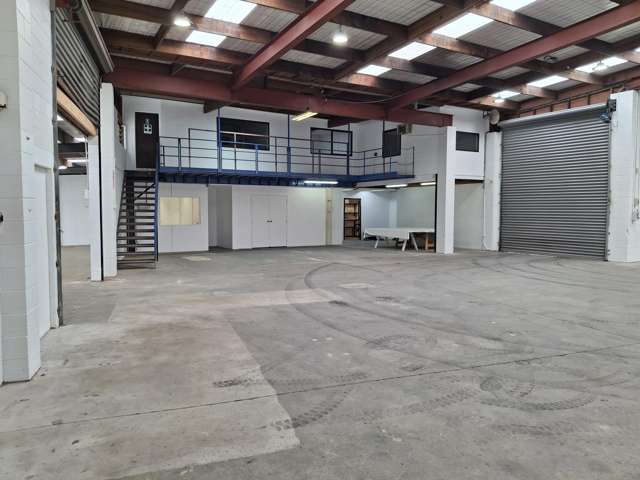 50 Parkway Drive Rosedale_3