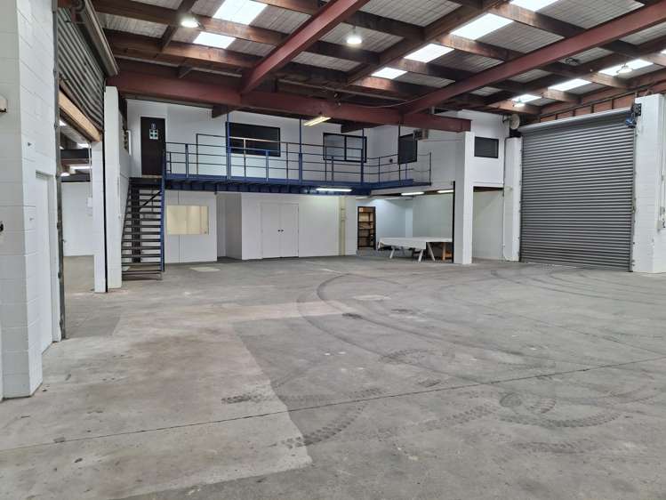 50 Parkway Drive Rosedale_3