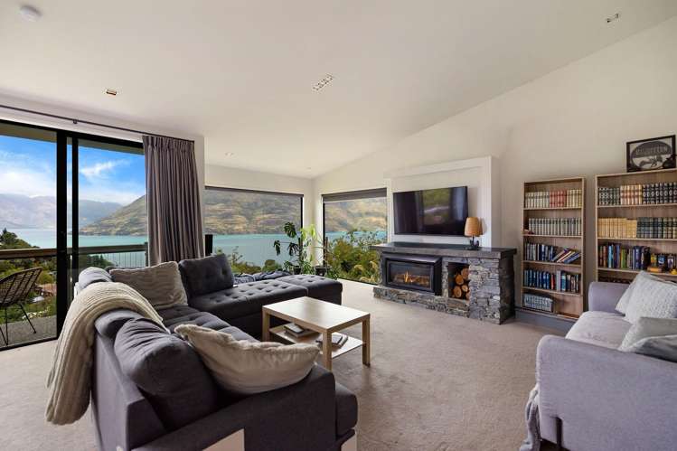 40 Dart Place Fernhill/Sunshine Bay_2