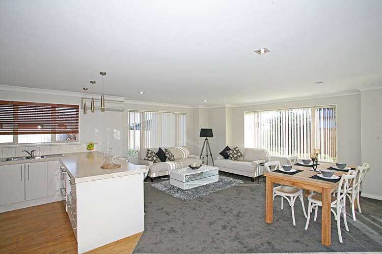 196b Gayhurst Road Dallington_11