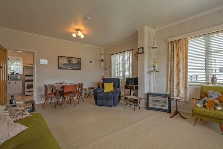 19 Savage Crescent West End_2