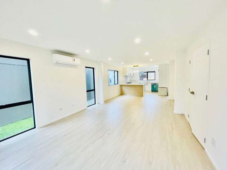 12D Kelwyn Road Kelston_0