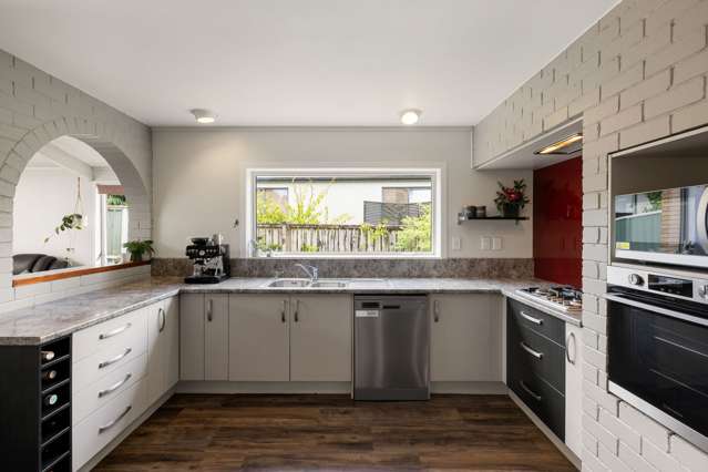 23 Gilbass Avenue Hamilton Lake_4