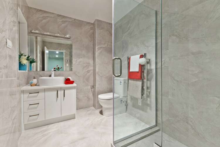 58d Shelter Drive Greenhithe_25