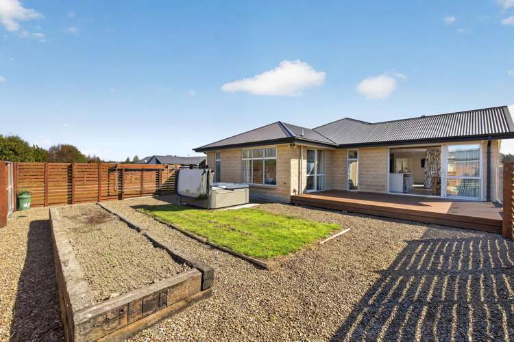 34 Copper Beech Road Woodend_37