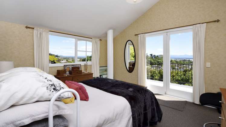 5 Kakenga Road Stoke_12