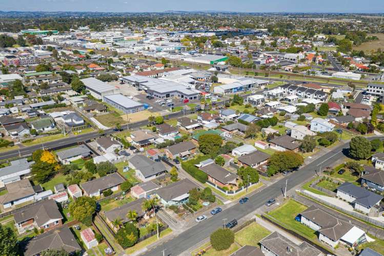89 Arimu Road Papakura_12