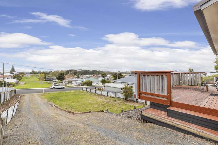 73 Mould Street Waitara_18