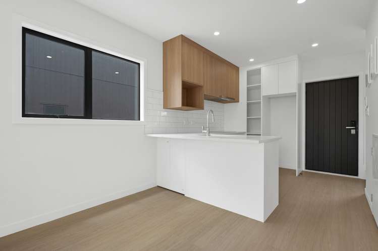 8/10 Orchard Street Avondale_2