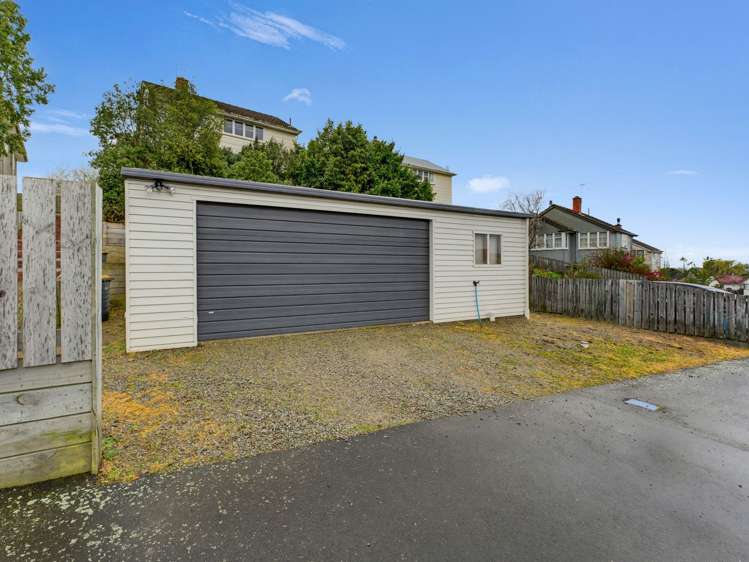 77 Andrew Street Marchwiel_1