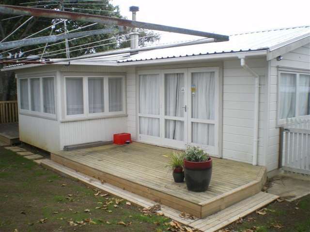 2 bedrooms lockwood private garden on Andrew Road, Howick