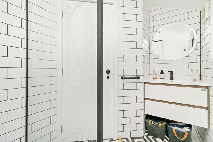 1/164b Titirangi Road New Lynn_16