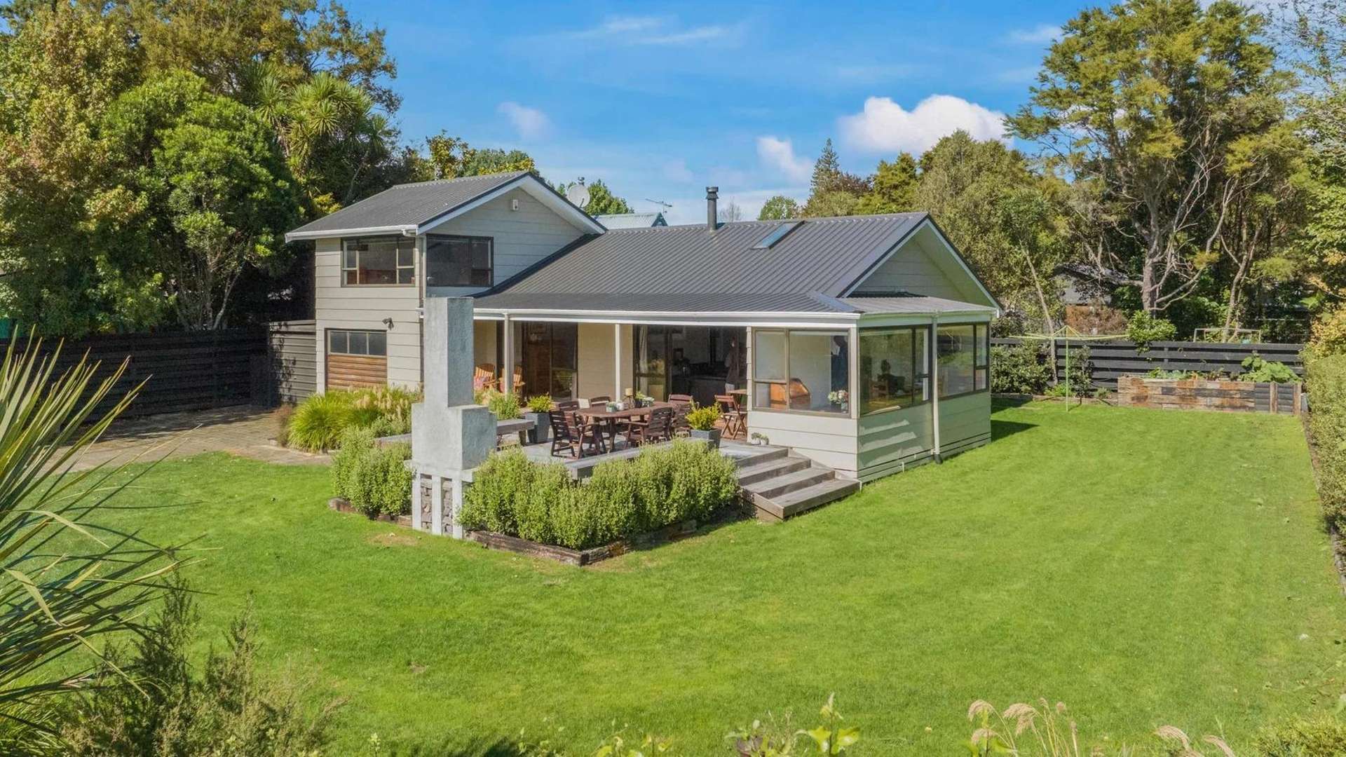 112 Taupahi Road 11211_0