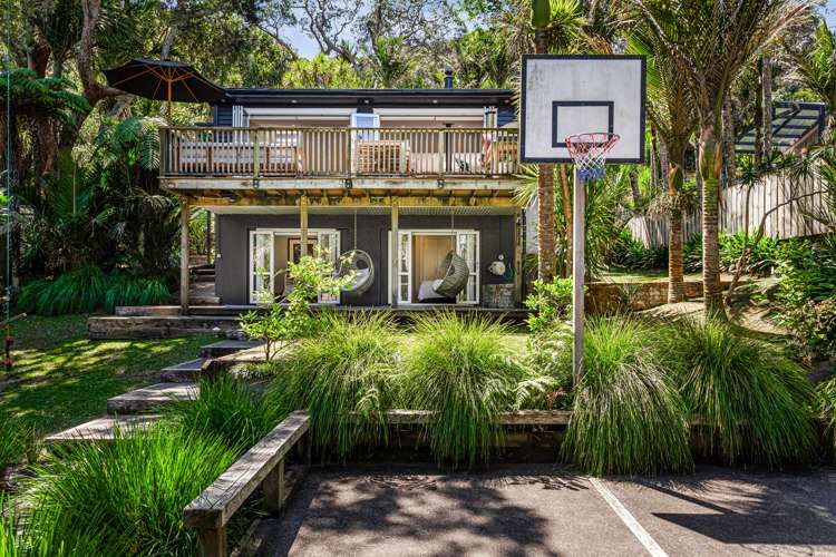 80 Motutara Road Muriwai_13