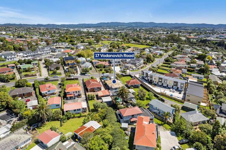 17 Vodanovich Road Te Atatu South_28