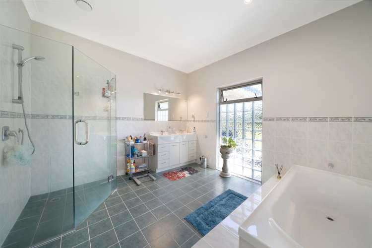 154 Boord Crescent Kumeu_31