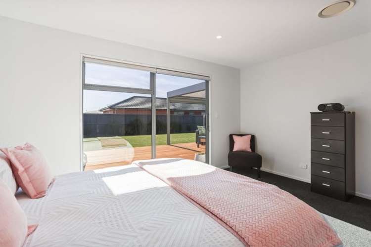 8 Salisbury Avenue Rangiora_21