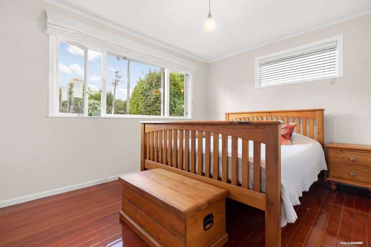 30 South Lynn Road Titirangi_12