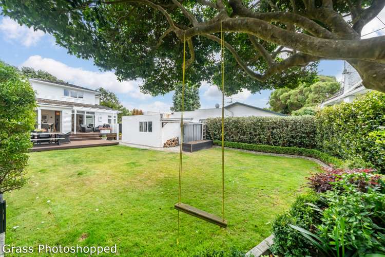 1 Mitchell Street Epuni_28