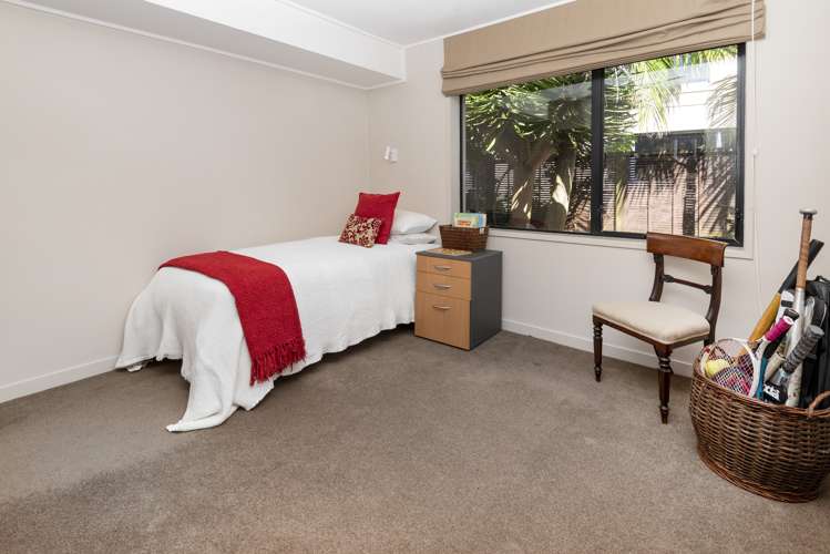 110 Bramley Drive Farm Cove_23