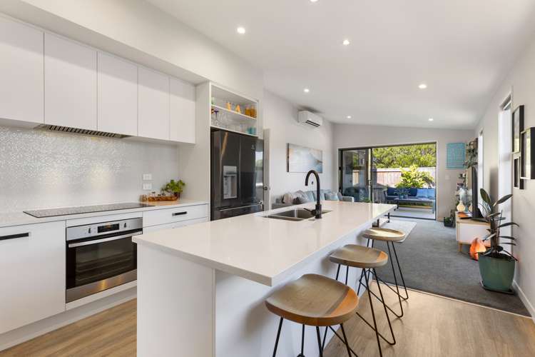 64 Franks Way Papamoa_1