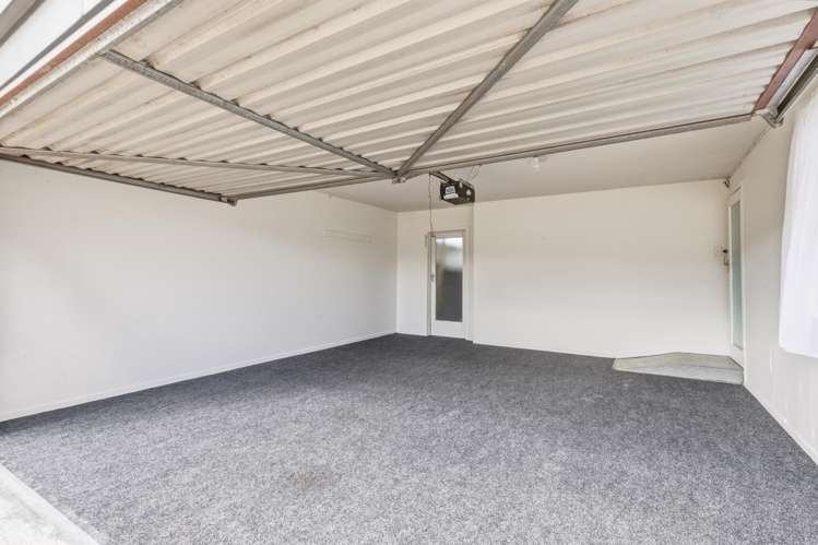 720A River Road Chartwell_18