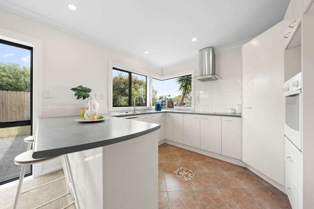 2 Slipper Avenue Flat Bush_3