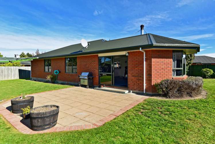 11 Devon Crescent Darfield_6