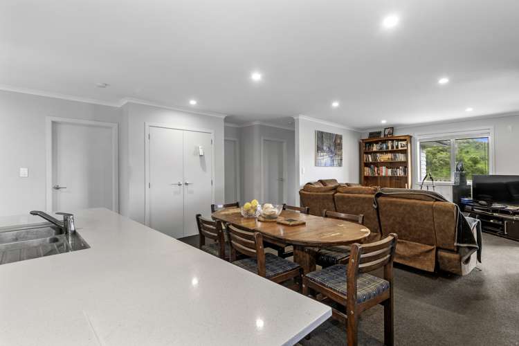 142 Ballintoy Park Drive Welcome Bay_9