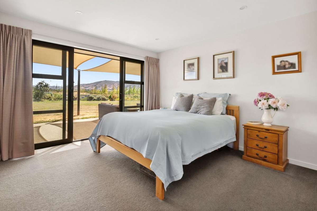 55 Totara Place, Queensberry_5