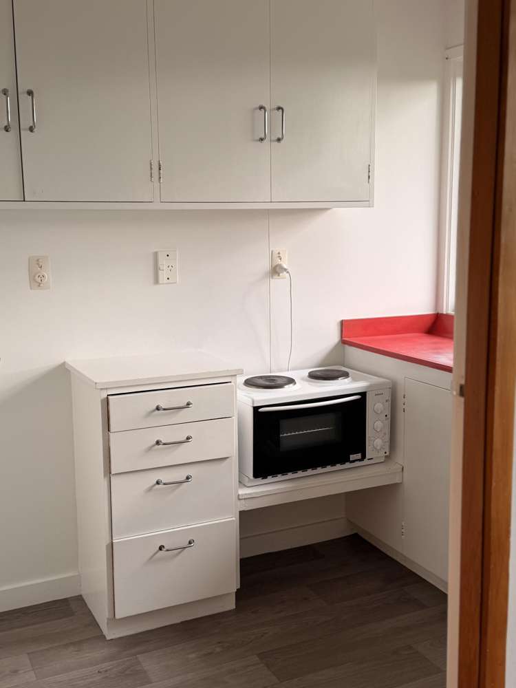 22 Avenal Street Avenal_21