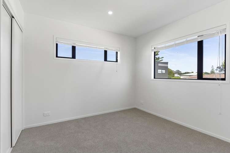 2a Stokes Avenue Te Atatu Peninsula_6