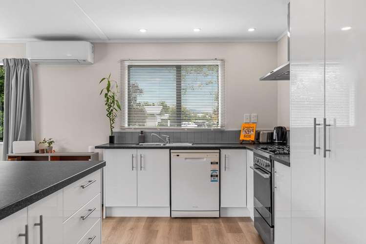 13 Baillie Crescent Carterton_2