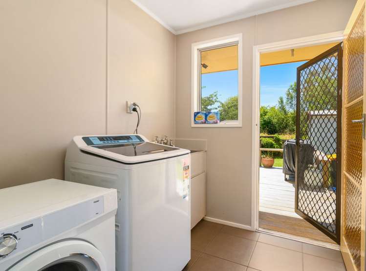 9 Luke Place Fairy Springs_10