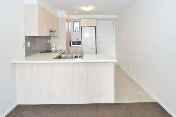 214/17 Link Crescent Stanmore Bay_10
