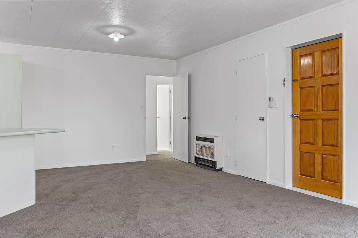 2/93 Rifle Range Road_4