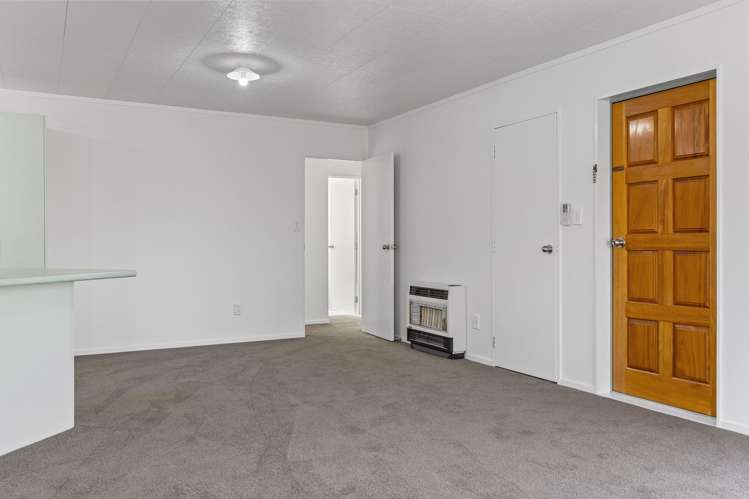 2/93 Rifle Range Road Central_8