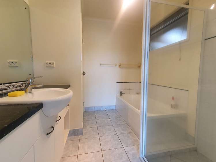 145 Roberta Crescent Orewa_11