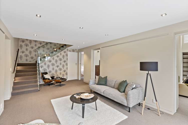 10 Springvale Gardens Harewood_5