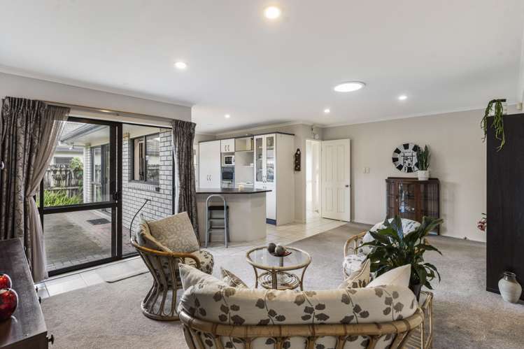 5 Erne Crescent East Tamaki_7