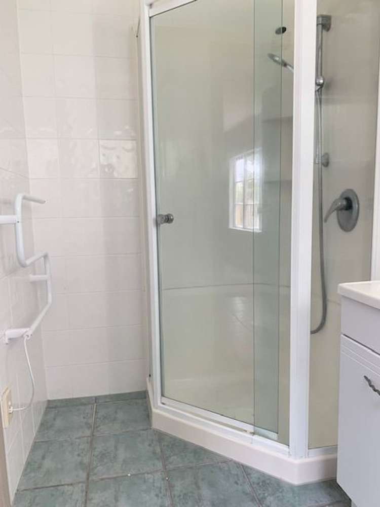 11A Netherlands Avenue Kelston_7
