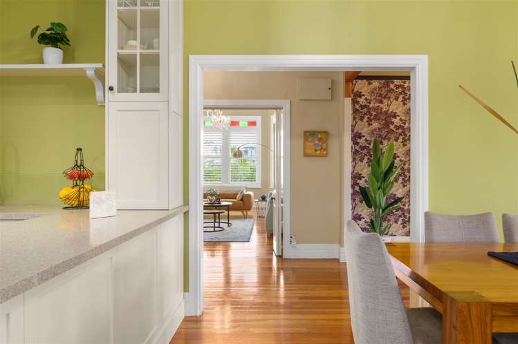 134 River Road Hamilton East_13