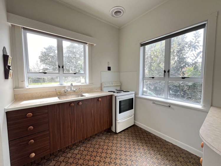11 Allen Avenue_3
