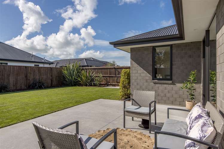 45 Minerva Crescent Woodend_12