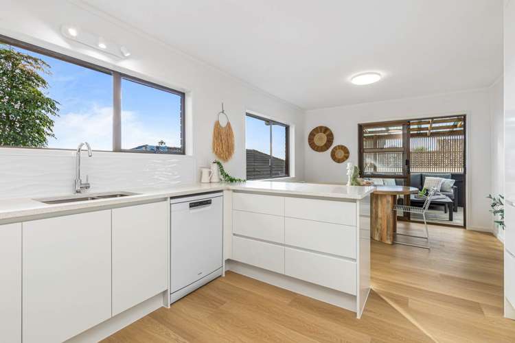 2 Bay Vista Drive Red Beach_6