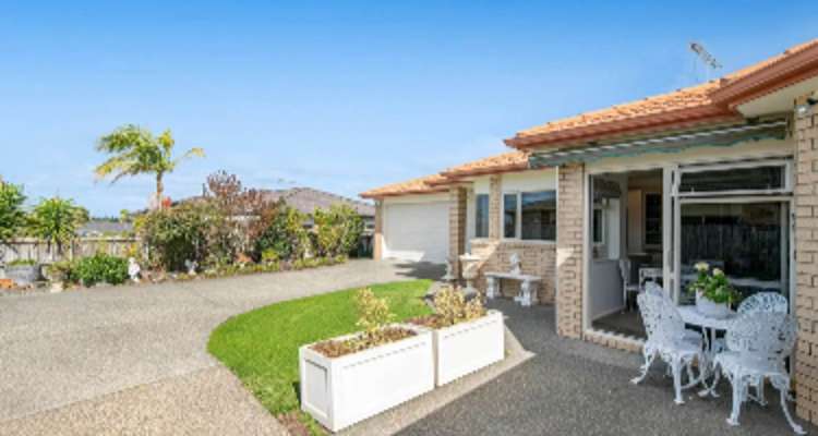 18 Chesterfield Way_0